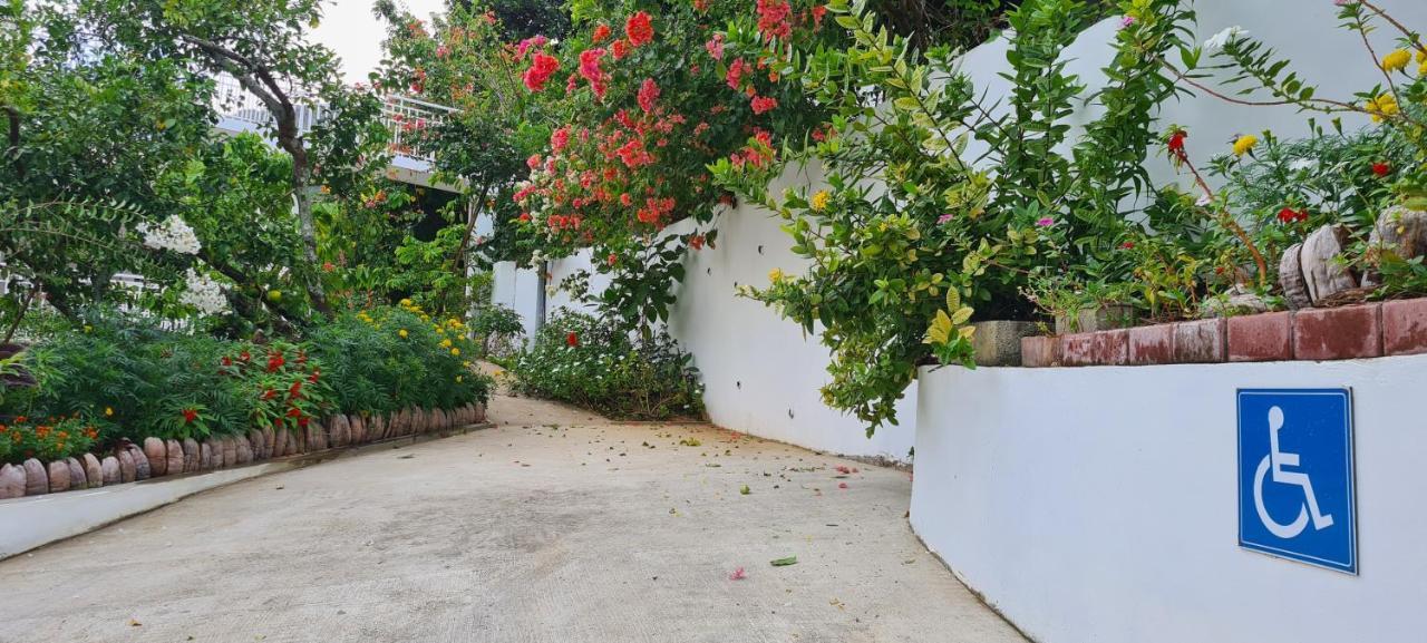 Harmony Self-Catering Apartments Vịnh Beau Vallon Ngoại thất bức ảnh